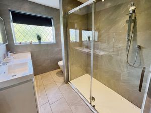 Bathroom - click for photo gallery